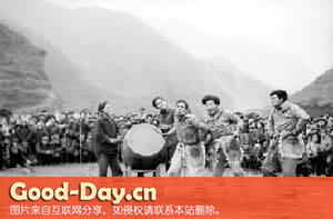 苗族鼓舞