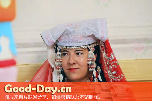 塔吉克族姑娘