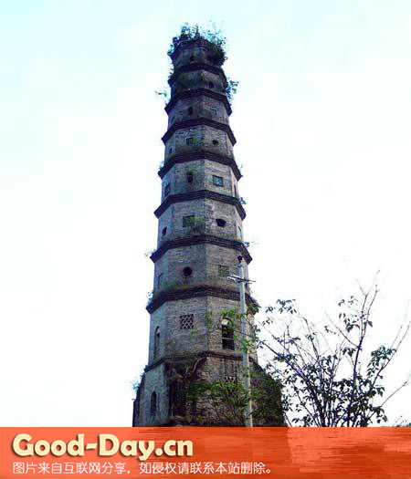 修缮前的文峰塔
